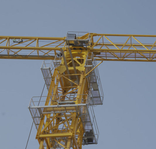 Chantiers de construction Téléscopique tour grue QTZ40 QTZ63 QTZ80 Type de fondation fixe