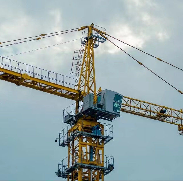 Crane à tour sans toit de type fondation fixe de 10 tonnes PT6515-10